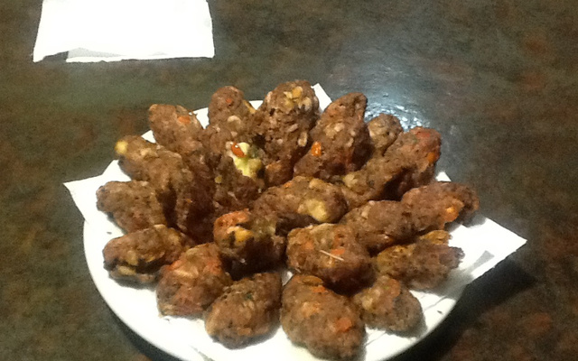 Bolinho de pão recheado com requeijão