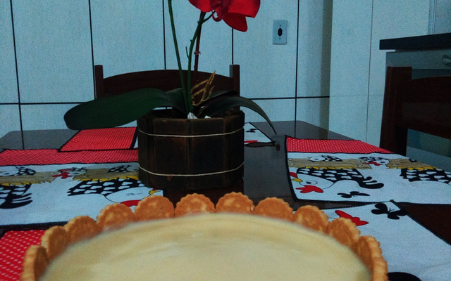 Torta de limão com chocolate branco