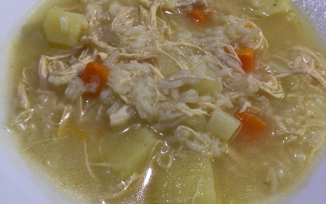 Canja de galinha rápida