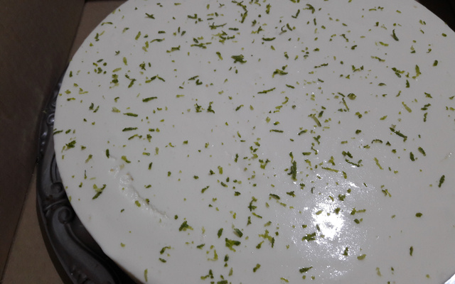 Bolo mousse de limão fácil e gostoso