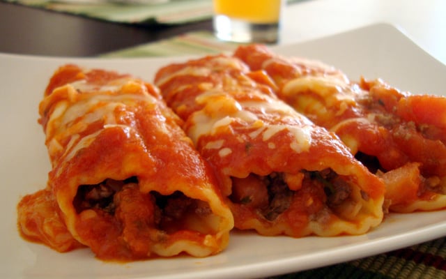 Manicotti à bolonhesa