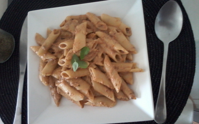 Penne com atum