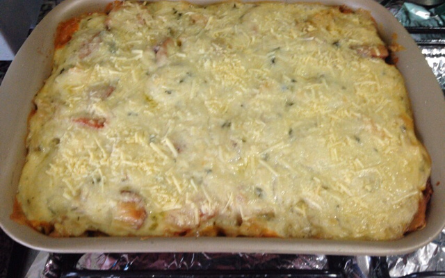 Macarrão parafuso à dois molhos