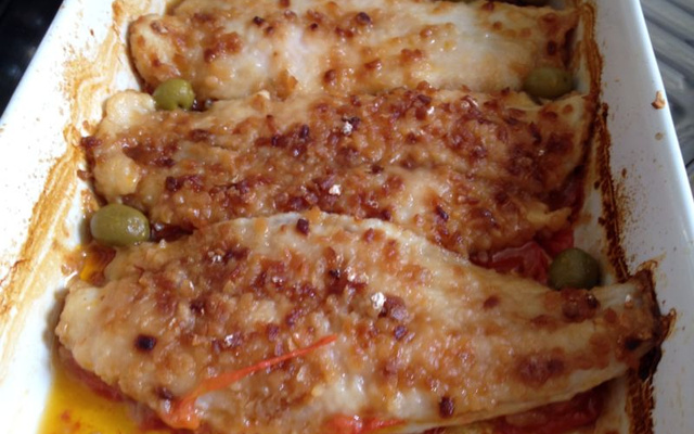 Peixe com creme de cebola