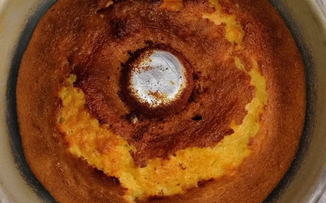 Bolo de farinha de milho amarela