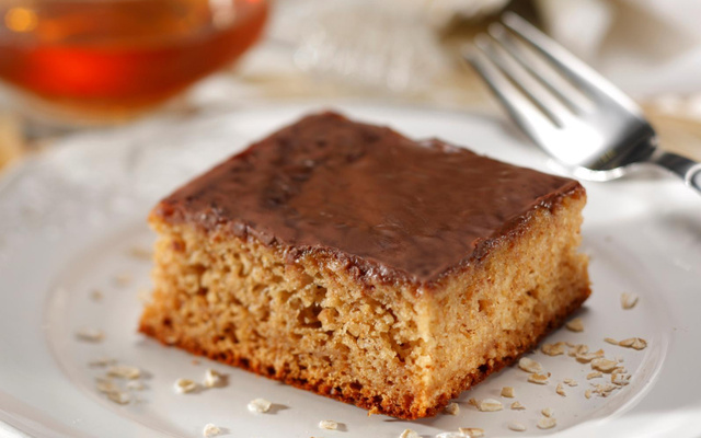 Bolo de banana, aveia e mel