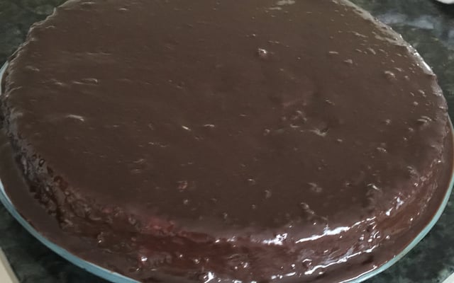 Bolo de cenoura cremoso