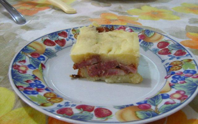 Purê de bata em camadas