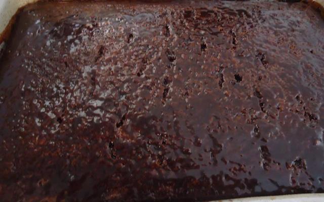 Bolo de chocolate rápido e barato da Isá