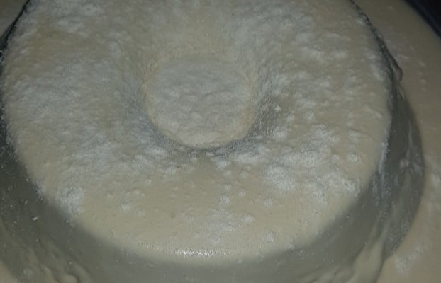 Bolo vulcão de leite ninho