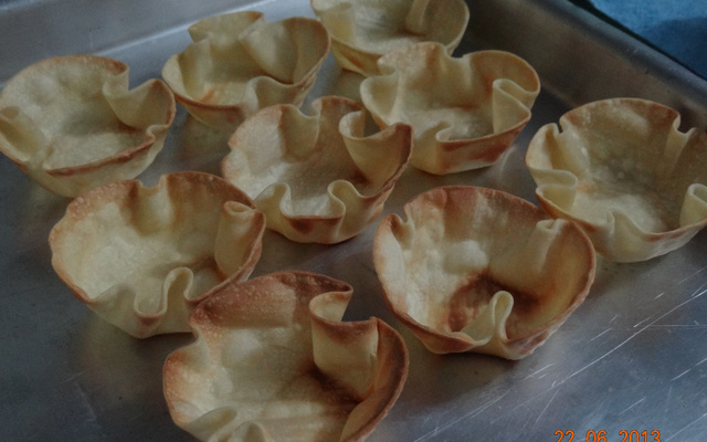 Crocante com recheio de cachorro quente