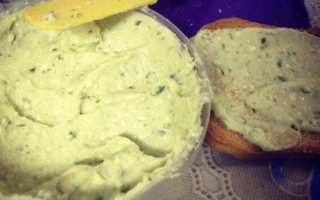 Patê de manjericão