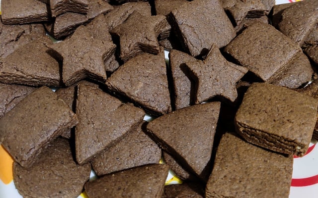 Biscoito amanteigado de chocolate com canela