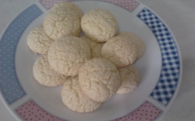 Biscoitinho de maizena e coco