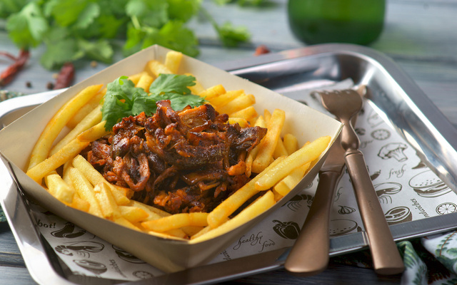 Batata frita com carne seca