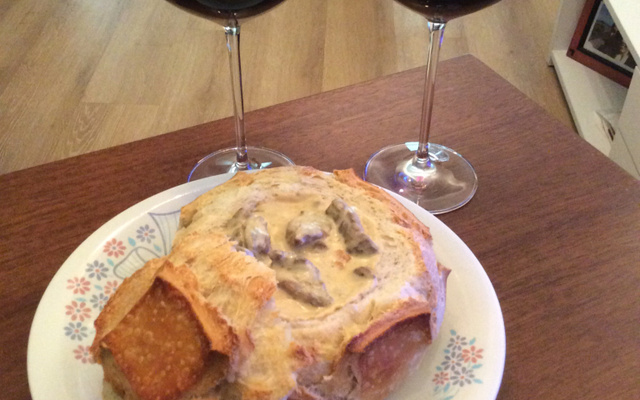 Filé aperitivo ao molho de queijos