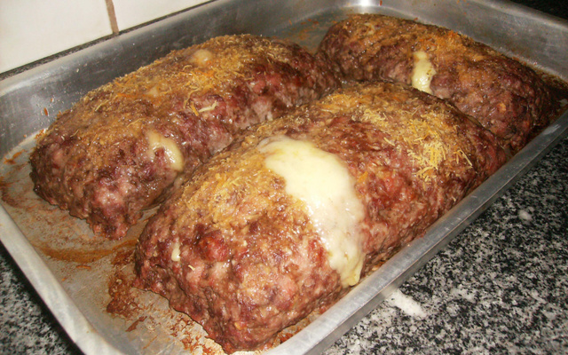 Rocambole de Carne Moida