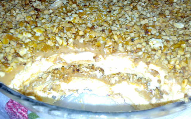 Pavê de castanha com pé-de-moleque