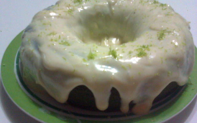 Bolo fácil de limão