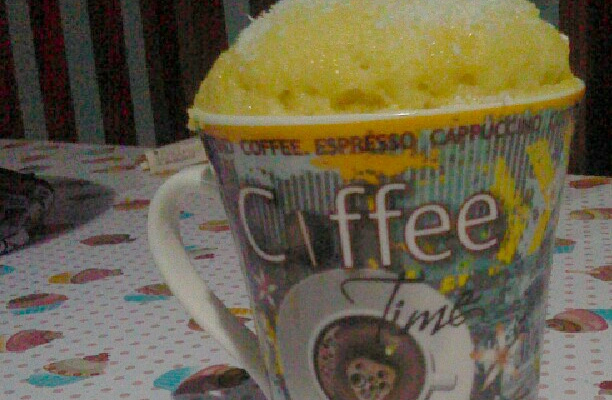 Bolo de caneca de coco