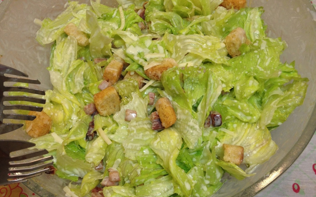 Salada Caesar da Mi