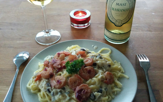 Fettuccine com Camarões Flambados