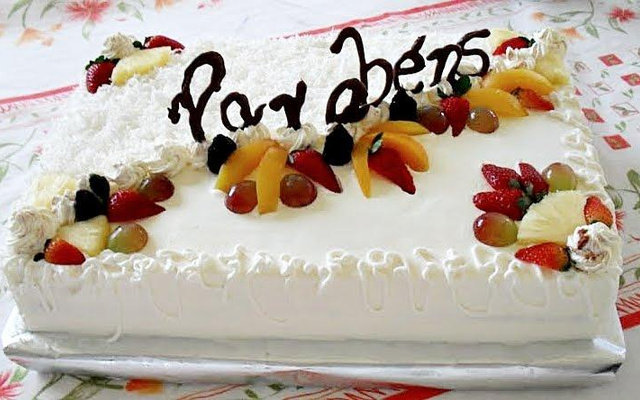 Bolo de aniversário de morango