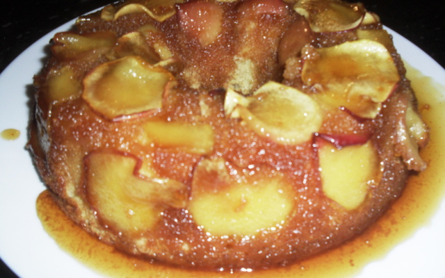 Bolo de maçã com canela