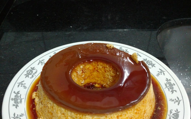 Pudim na panela de arroz elétrica