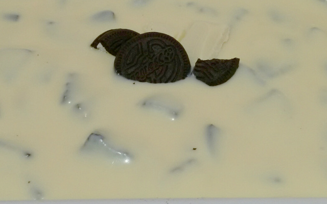 Pavê de chocolate branco com Negresco