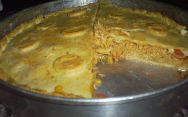 Empadão de frango super fácil