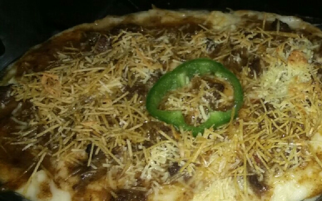 Macarrão gratinado com carne moída