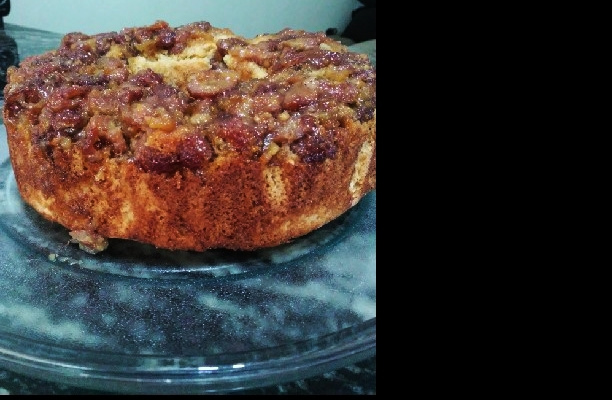 Bolo de banana caramelizada sensacional
