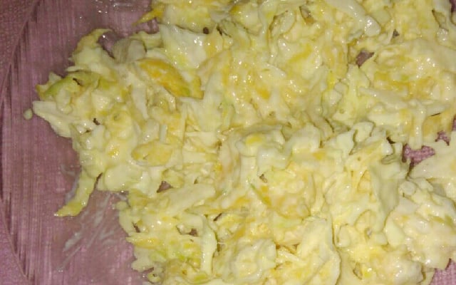 Salada de repolho com manga