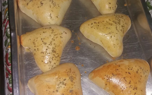 Esfiha de carne adaptada (receita turca)