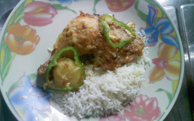 Coxa e sobrecoxa de frango assado