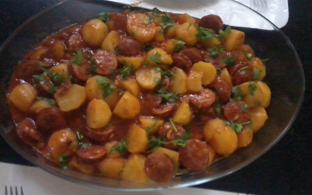 Linguiça calabresa com batata