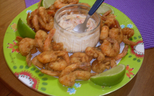 Camarão crocante com molho picante