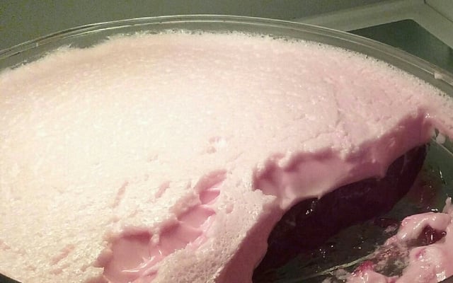 Gelatina com creme delicioso