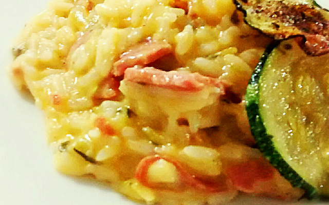 Risoto de abobrinha com linguiça defumada