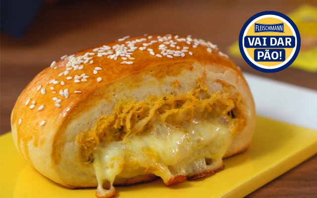 Pão recheado de frango