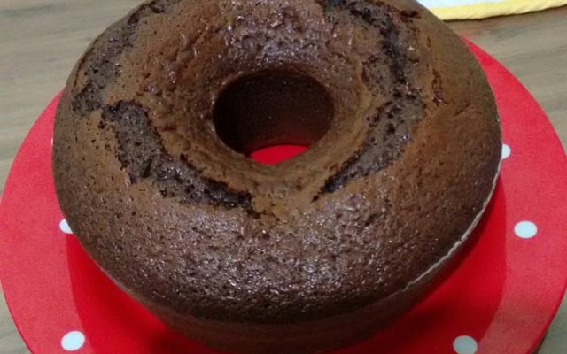 Bolo simples de chocolate