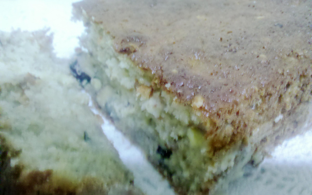 Pão de banana com castanha-do-pará