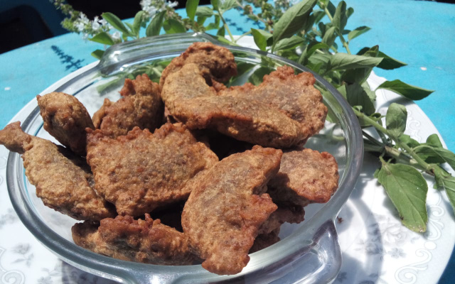 Bolinhos fritos de lentilha