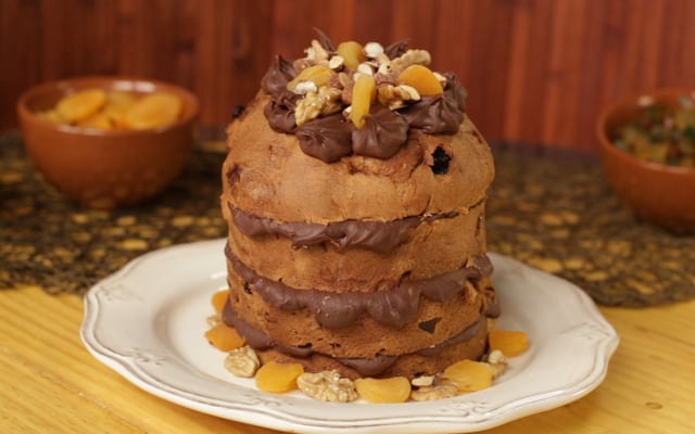 Bolo pelado de panetone