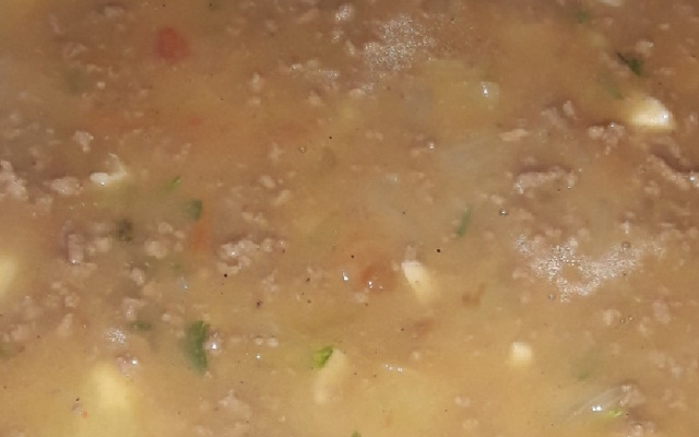 Sopa de mandioca com carne