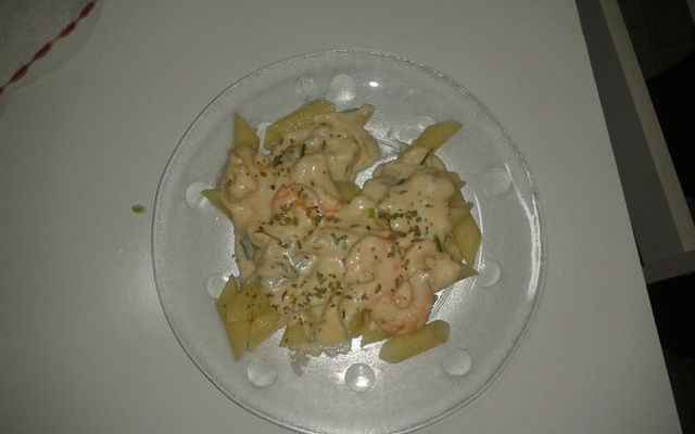 Macarrão ao molho de camarão