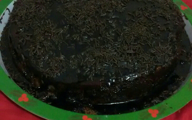 Bolo simples de chocolate