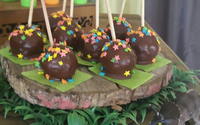 Cake pop (bolo de palito)