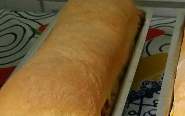 Pão caseiro recheado